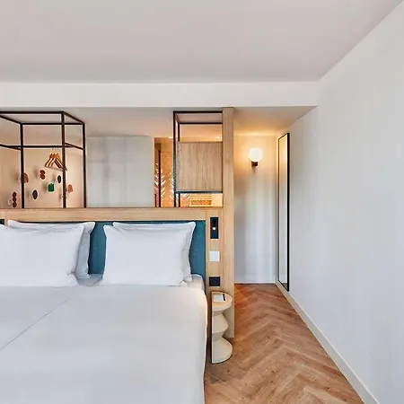 H4 Paris Pleyel Saint-Denis (Seine-Saint-Denis)