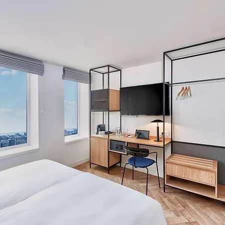 H4 Paris Pleyel Hotell *