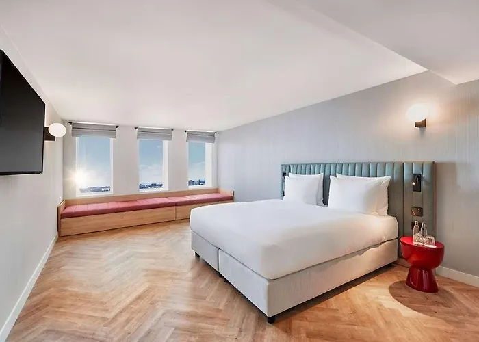 Hotel H4 Paris Pleyel Saint-Denis (Seine-Saint-Denis)