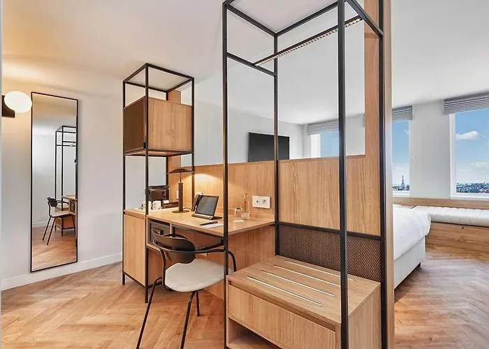 Hotel H4 Paris Pleyel Saint-Denis (Seine-Saint-Denis)