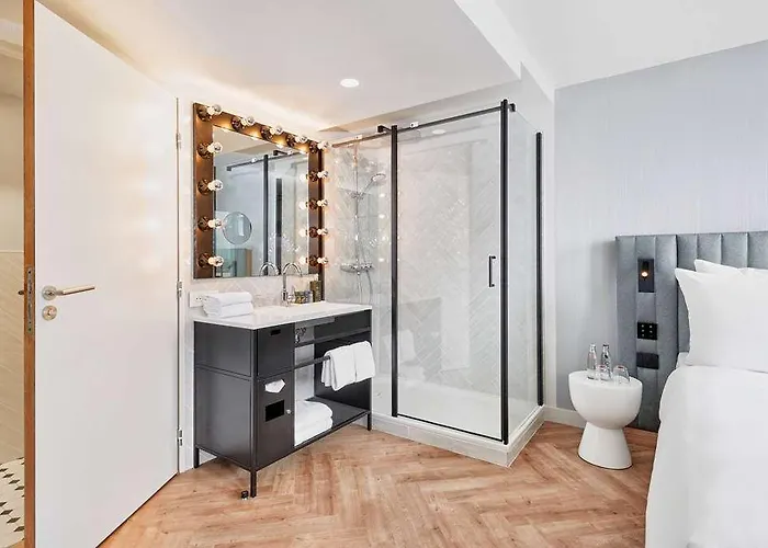 H4 Paris Pleyel Hotel